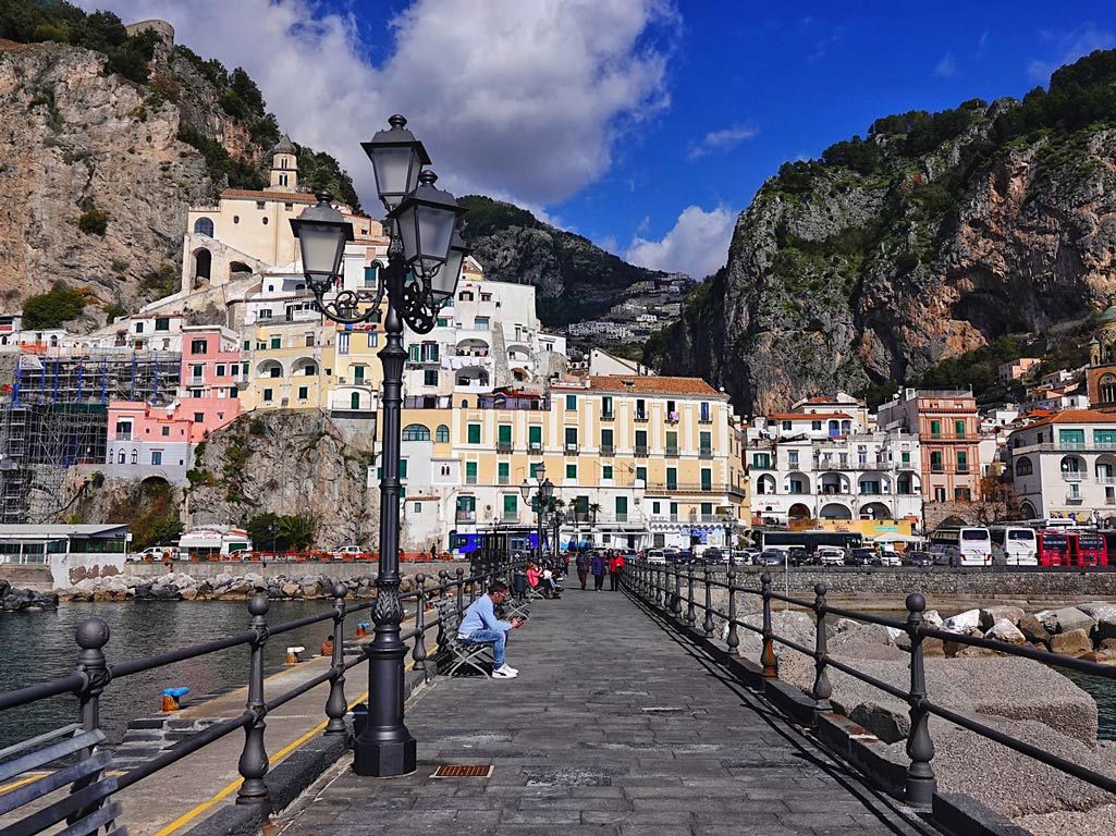 amalfi-coast-boat-tours-amalfi-waterfront