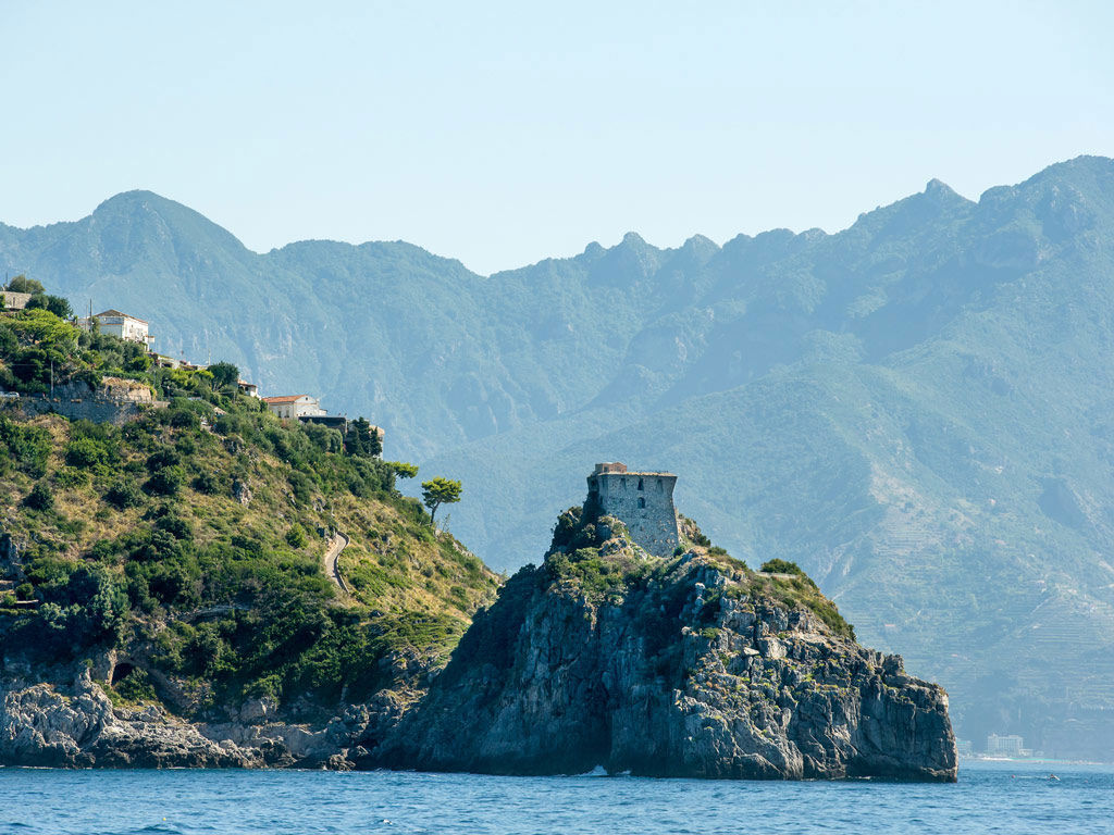 amalfi-coast-tours-conca-dei-marini-tower