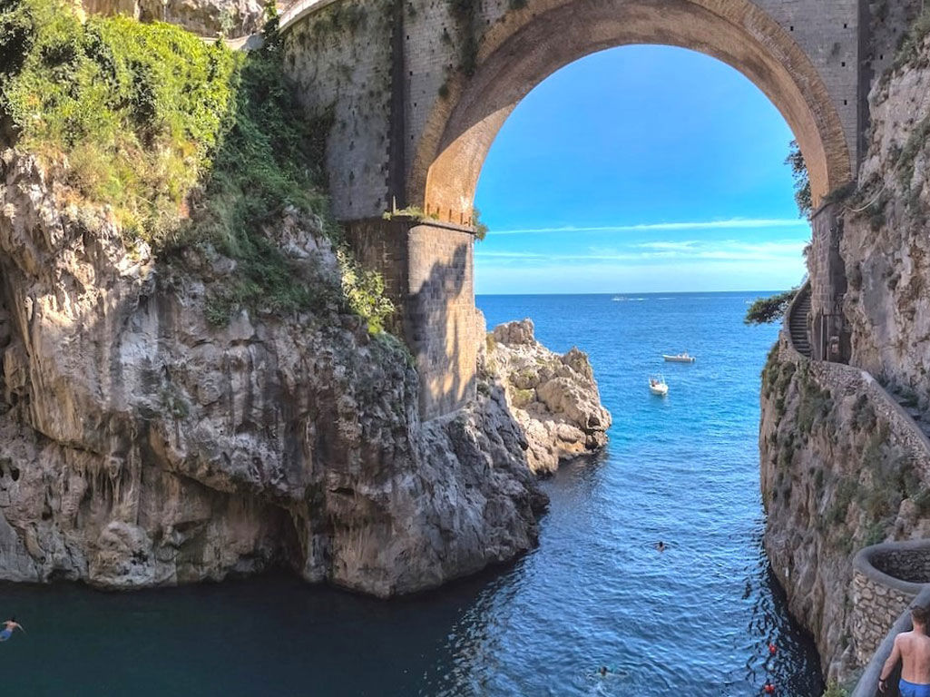 boat-tour-amalfi-coast-furore-fjord-panorama
