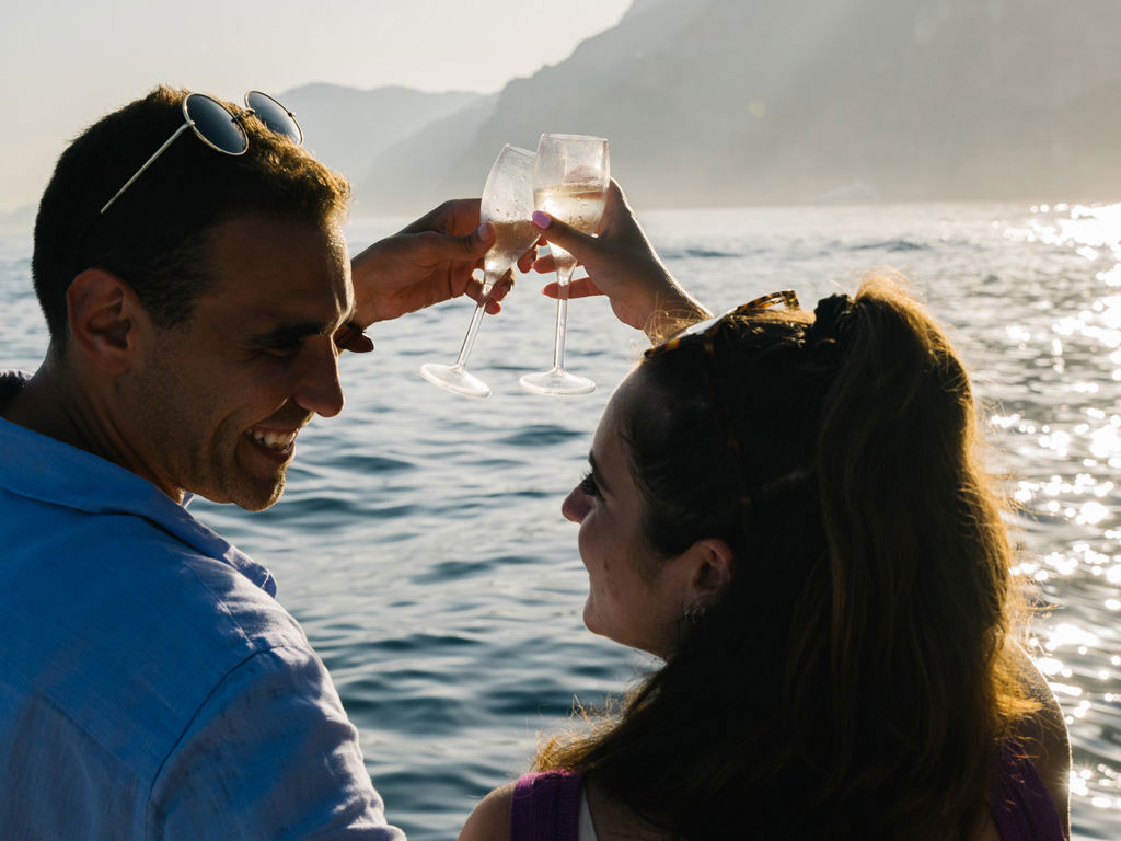 boat-tour-amalfi-coast-toast-on-board