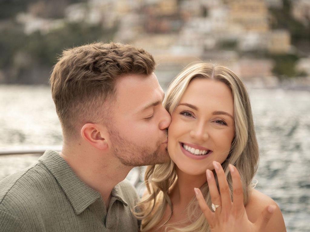 amalfi-coast-tour-wedding-proposal-emotional