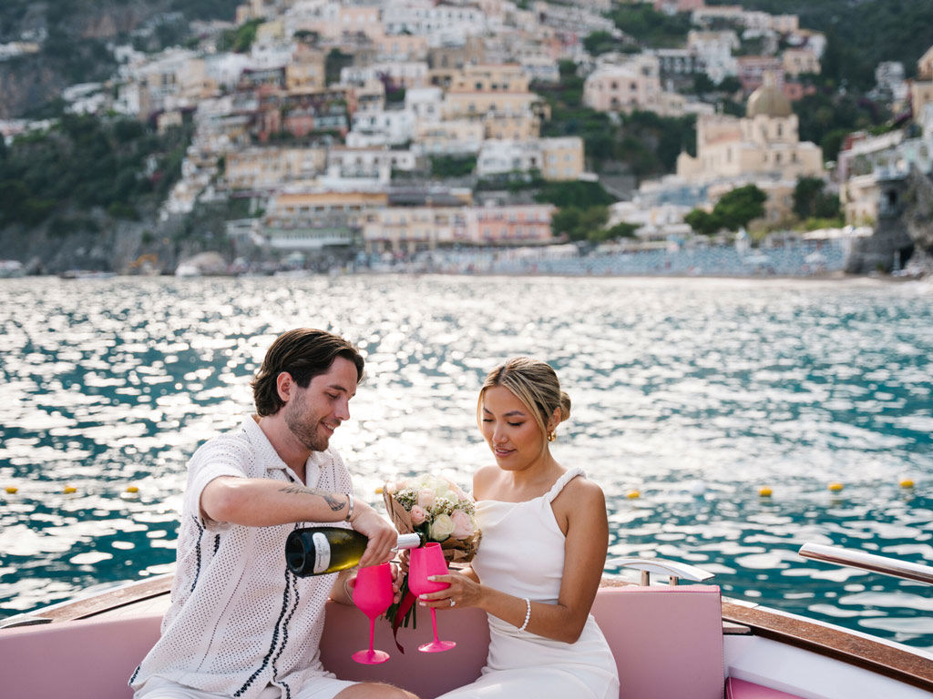 amalfi-coast-tour-wedding-proposal-engaged-couple