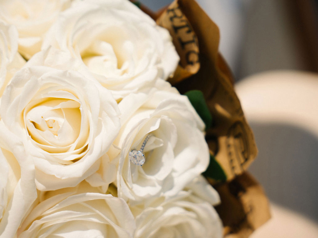 amalfi-coast-tour-wedding-proposal-flowers