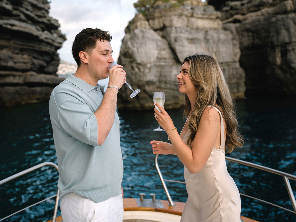 boat-tours-amalfi-coast-honeymoon-mediterranean
