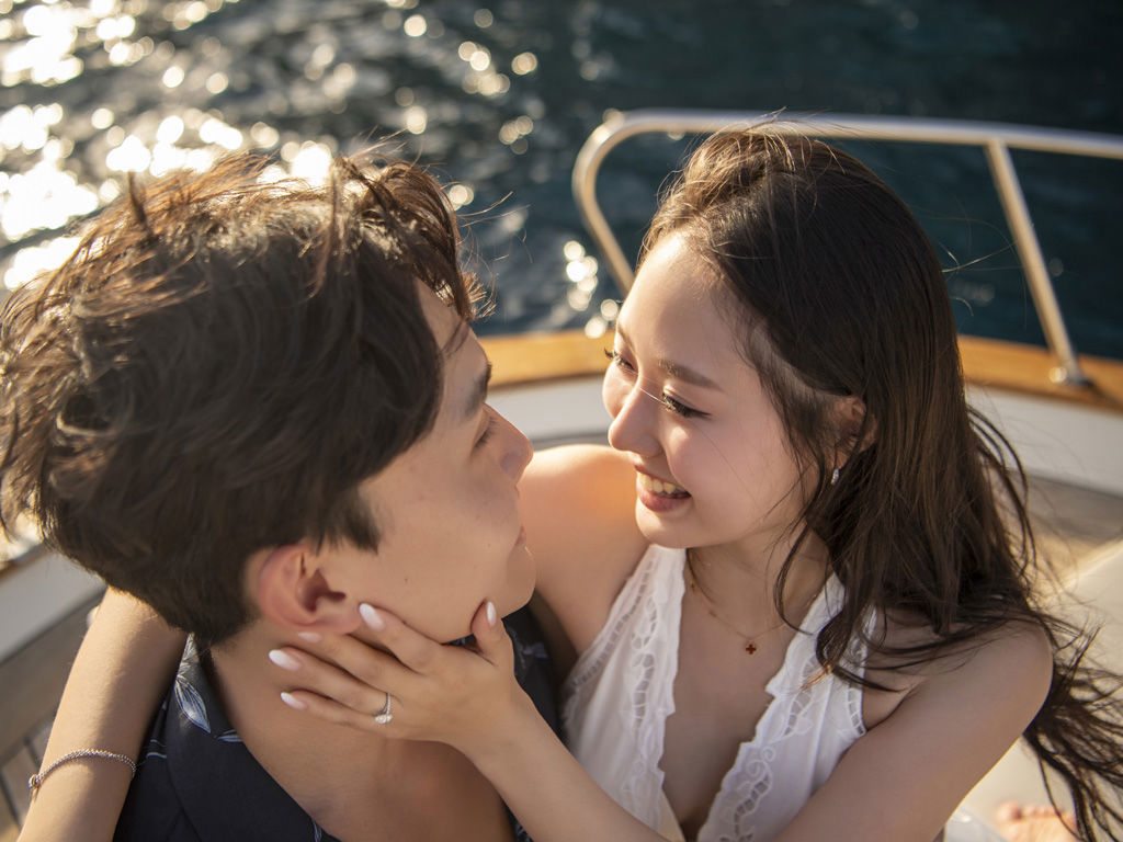 boat-tours-amalfi-coast-honeymoon-romantic-cruise
