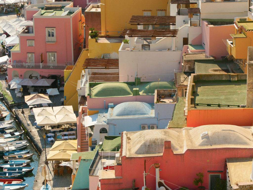procida-island-italy-colorful-houses
