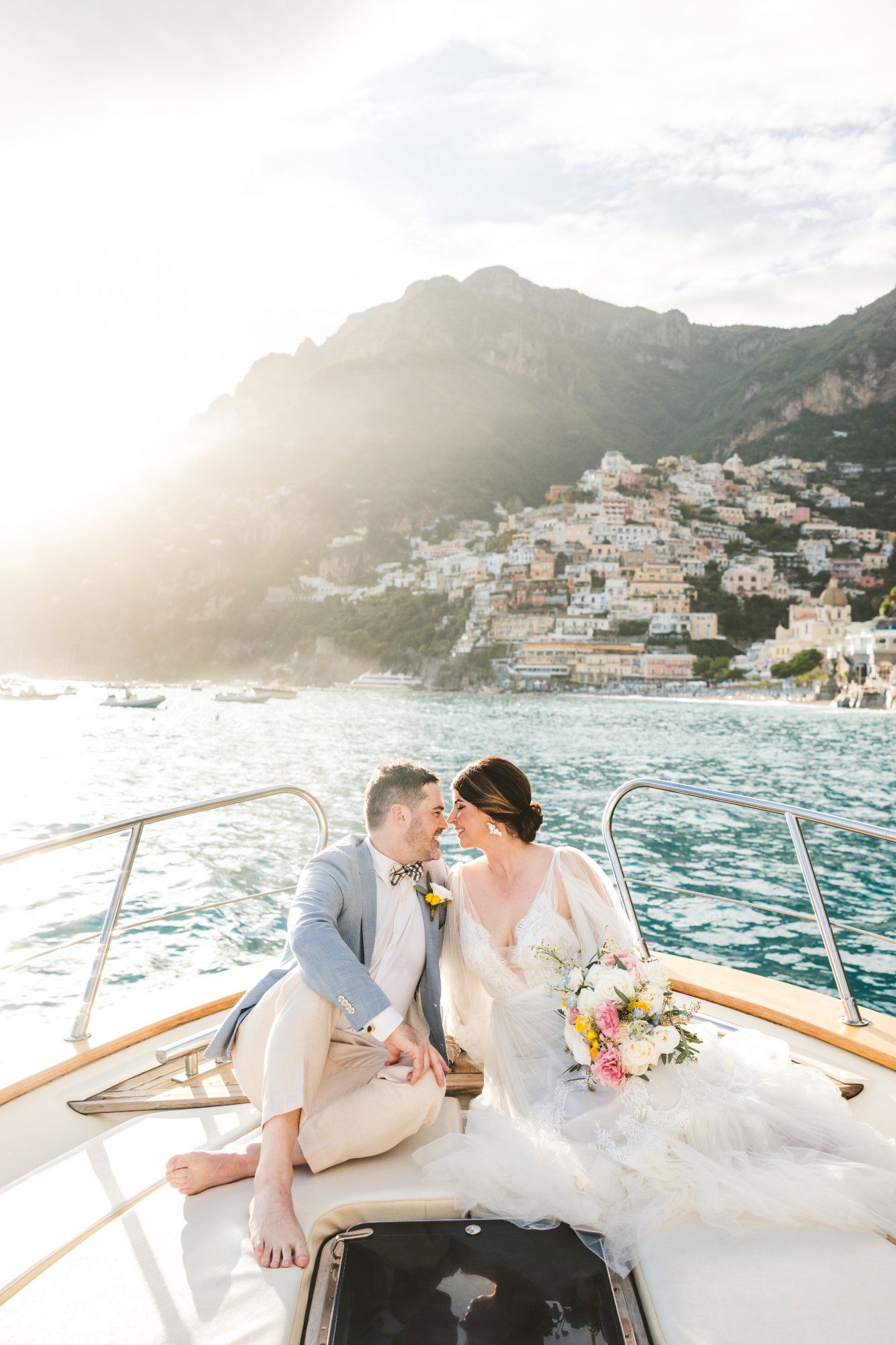 sposi-barca-prua-tramonto-positano-wedding-boat-tour