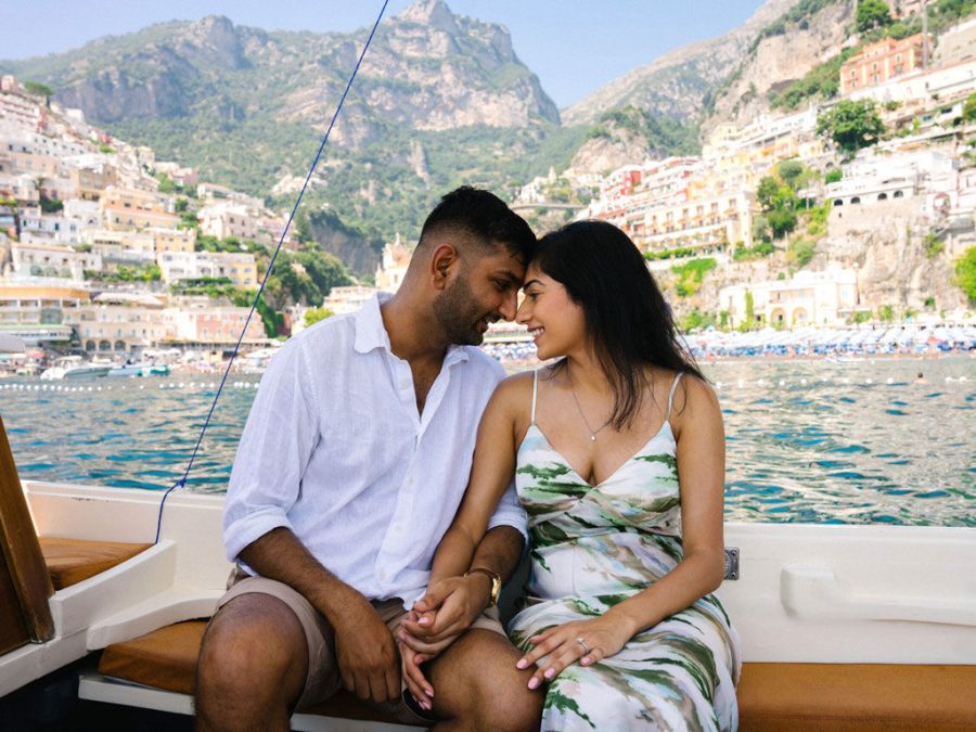 amalfi-coast-tours-couple-positano-romantic