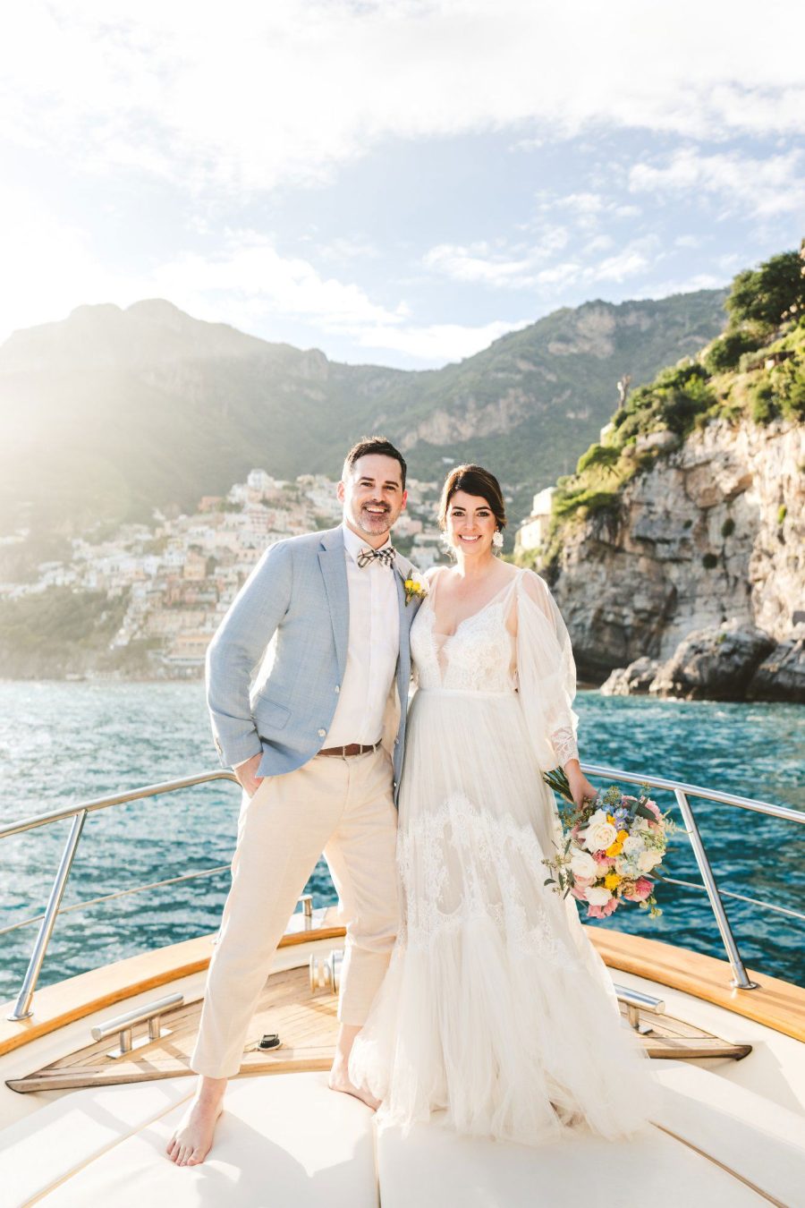 foto-matrimonio-barca-positano-sposi-scogliere