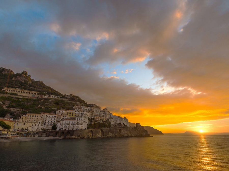 private-boat-tour-amalfi-coast-orange-sky-at-sunset
