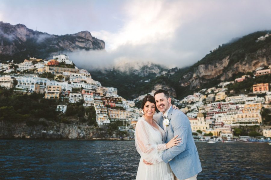 sposi-panorama-positano-wedding-boat-tour-amalfi-coast